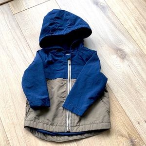Old navy jacket 6-12m